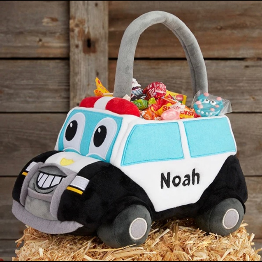 “Otto” Plush Treat Basket